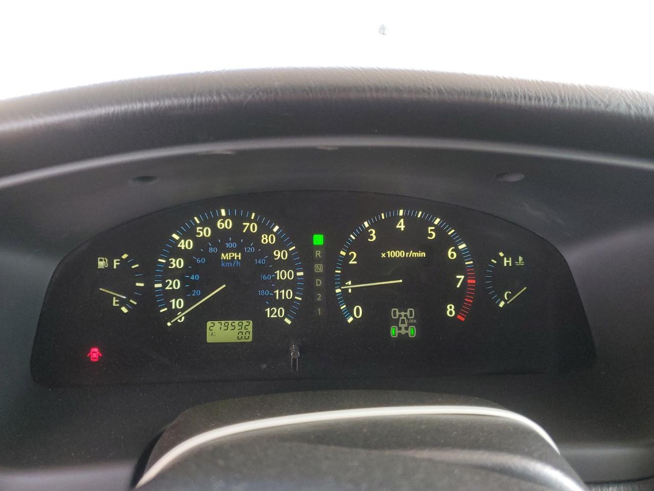 2001 Infiniti Qx4 VIN: JNRDR07Y31W102555 Lot: 90851425