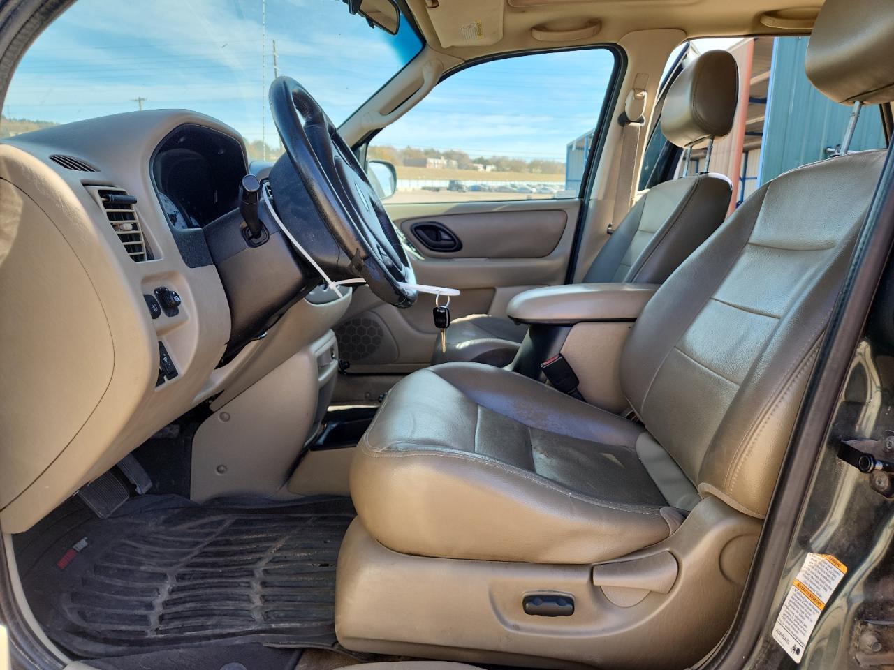 2004 Ford Escape Xlt VIN: 1FMCU93144KB25146 Lot: 92530435