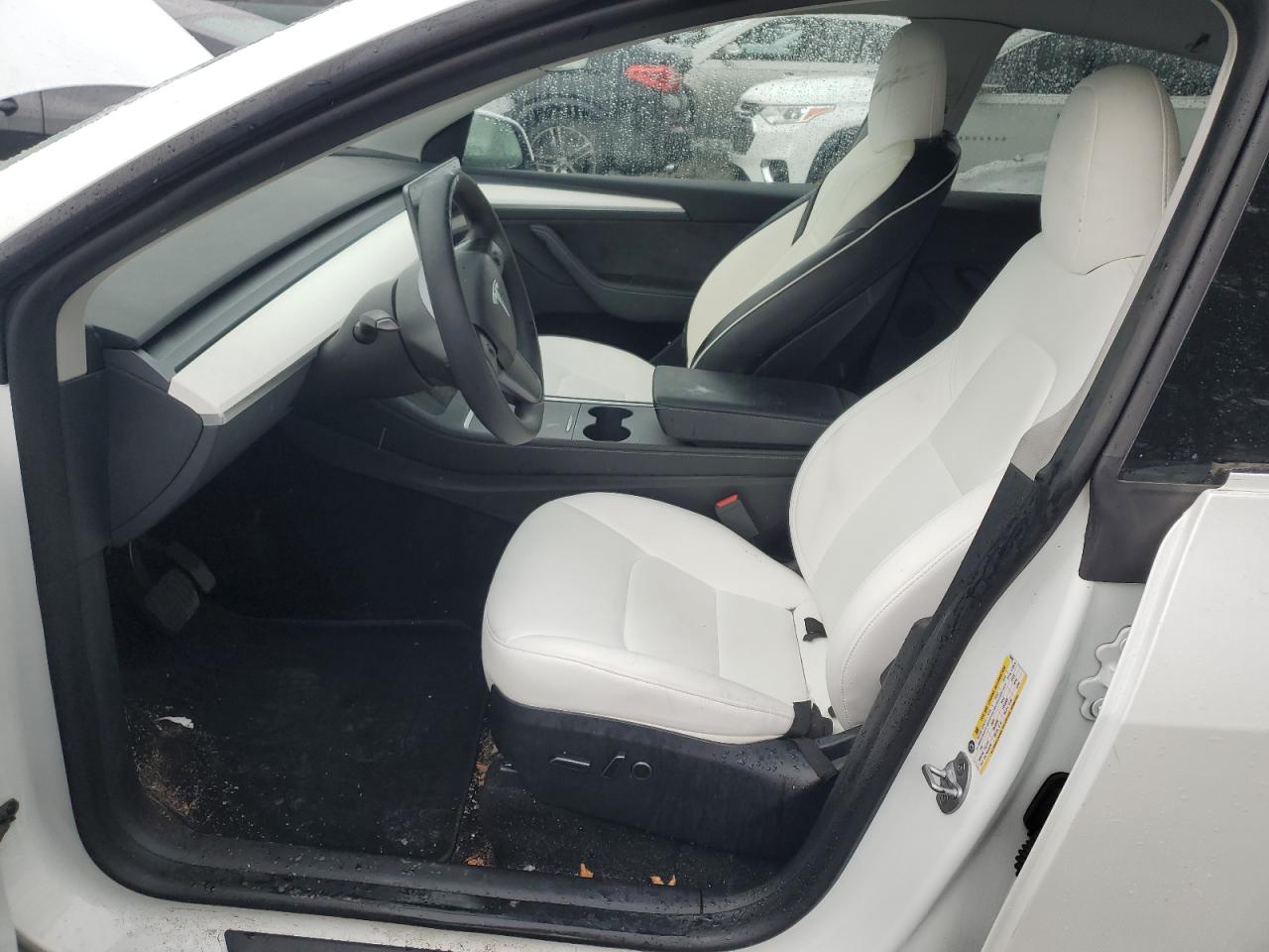 2023 Tesla Model Y VIN: 7SAYGDEE1PA104082 Lot: 92912795