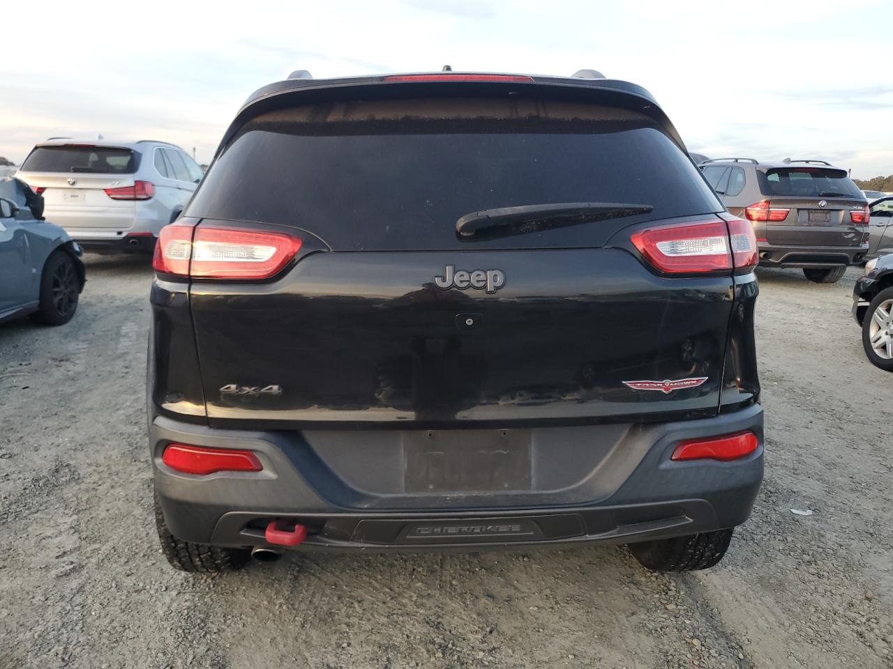 2015 Jeep Cherokee Trailhawk VIN: 1C4PJMBB9FW607070 Lot: 90738135