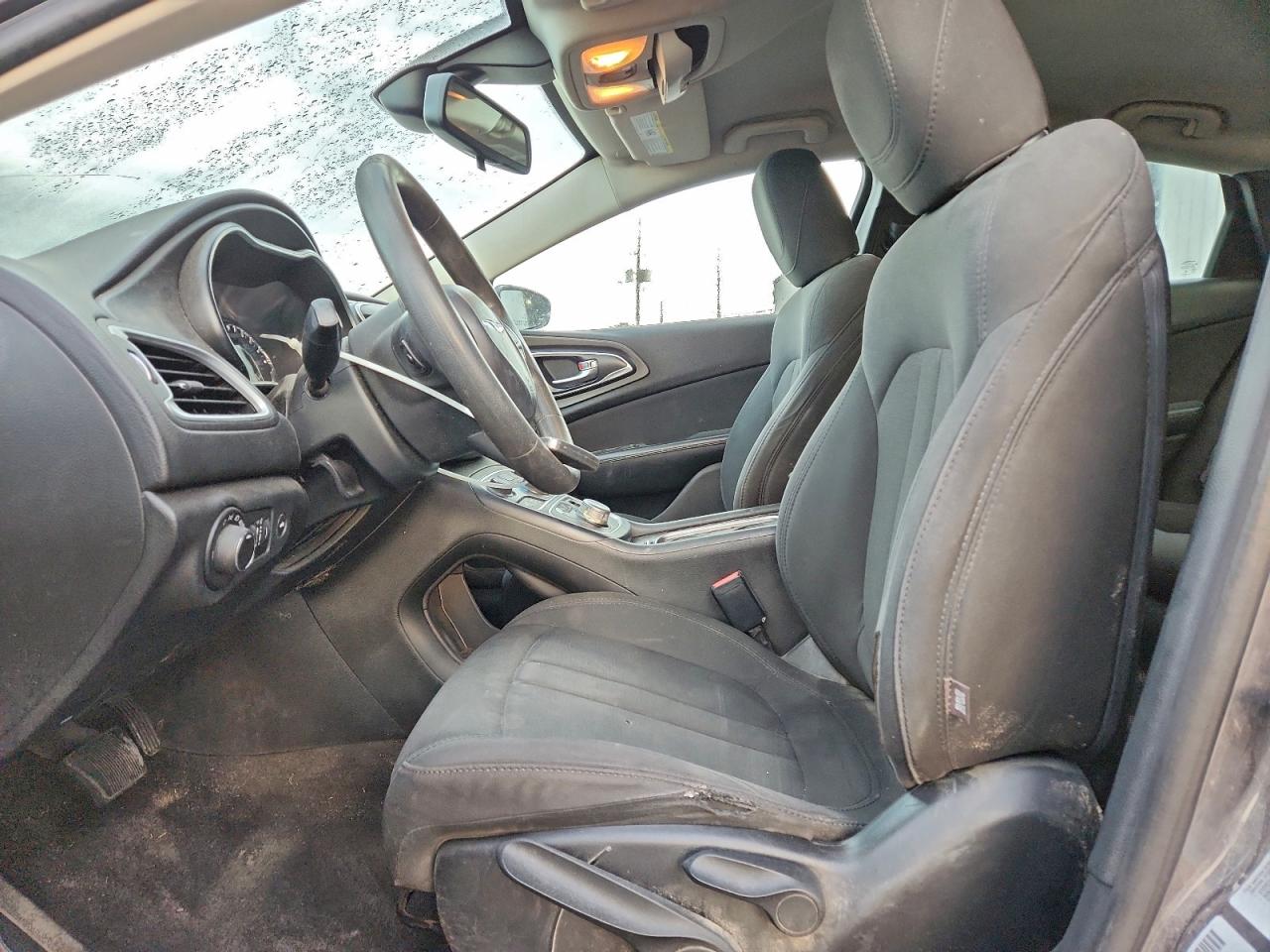 2016 Chrysler 200 Limited VIN: 1C3CCCAB9GN168890 Lot: 94308255