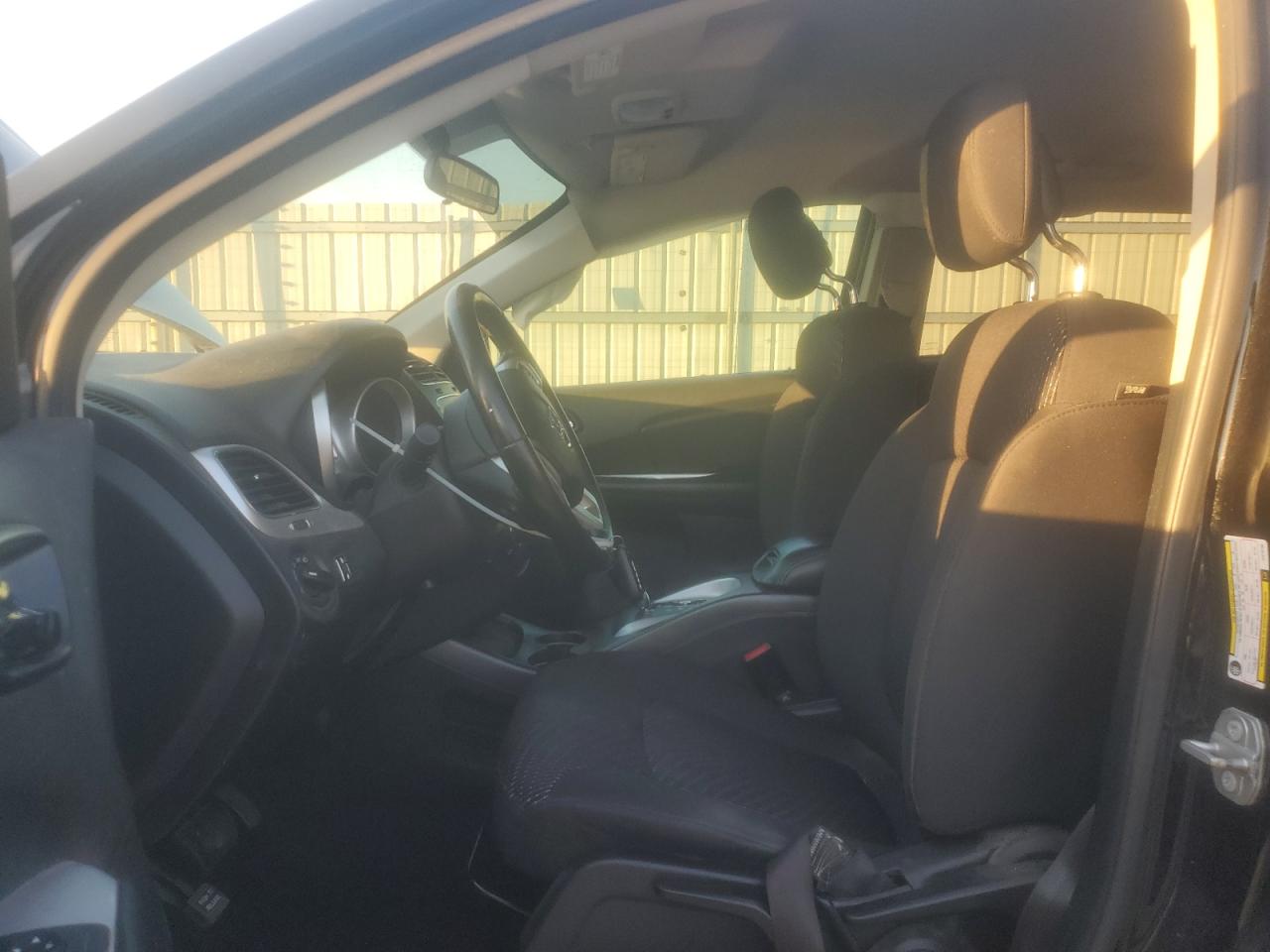 2018 Dodge Journey Se VIN: 3C4PDCAB1JT275756 Lot: 92725405