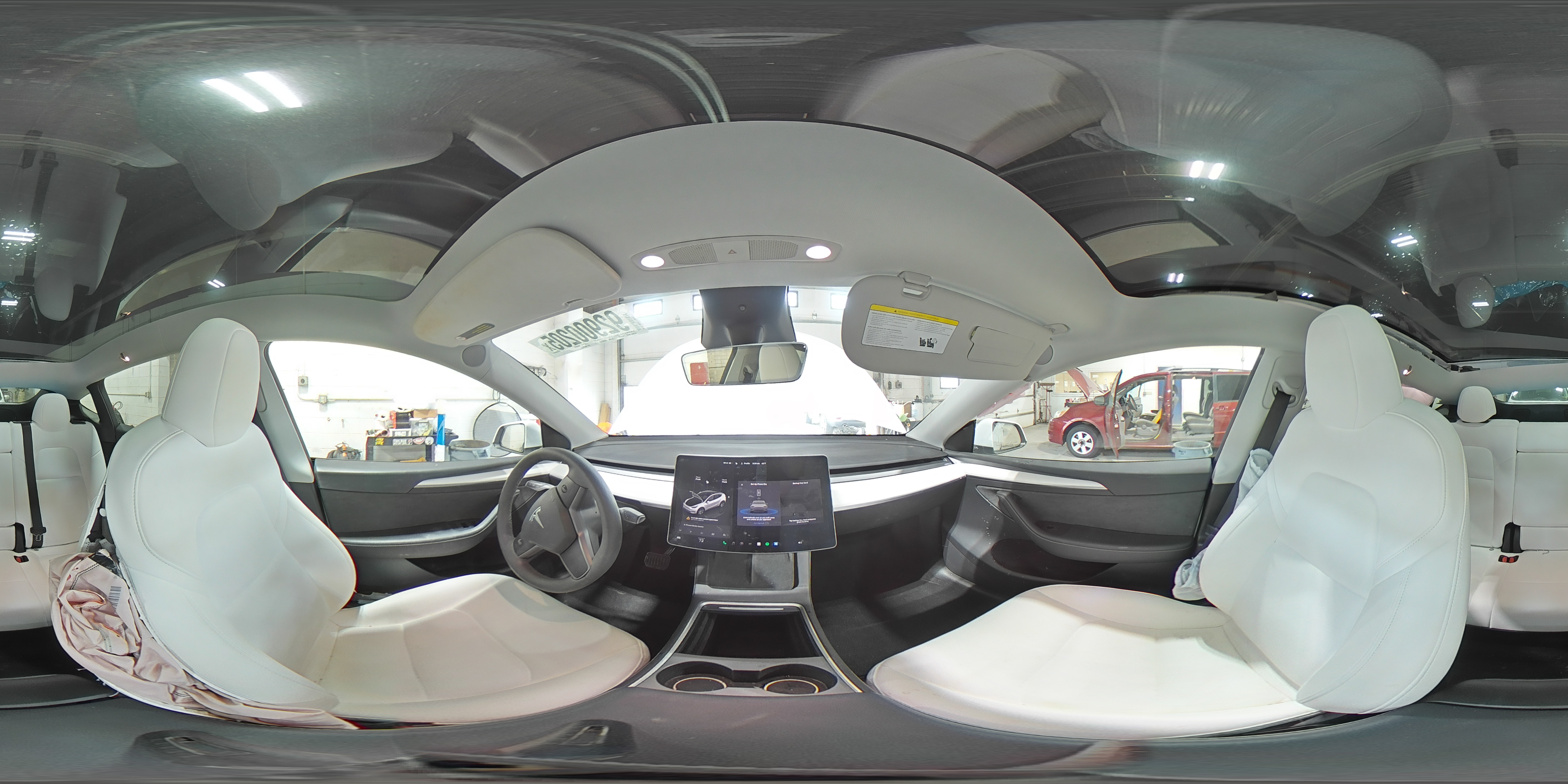 2024 Tesla Model Y VIN: 7SAYGDED4RF006578 Lot: 92900205