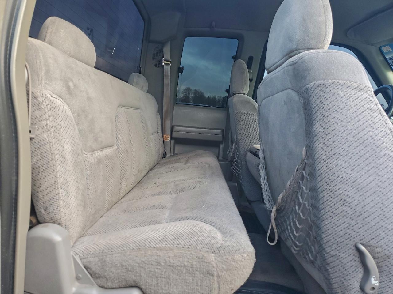 1997 Chevrolet Gmt-400 K1500 VIN: 2GCEK19R3V1276692 Lot: 94950975