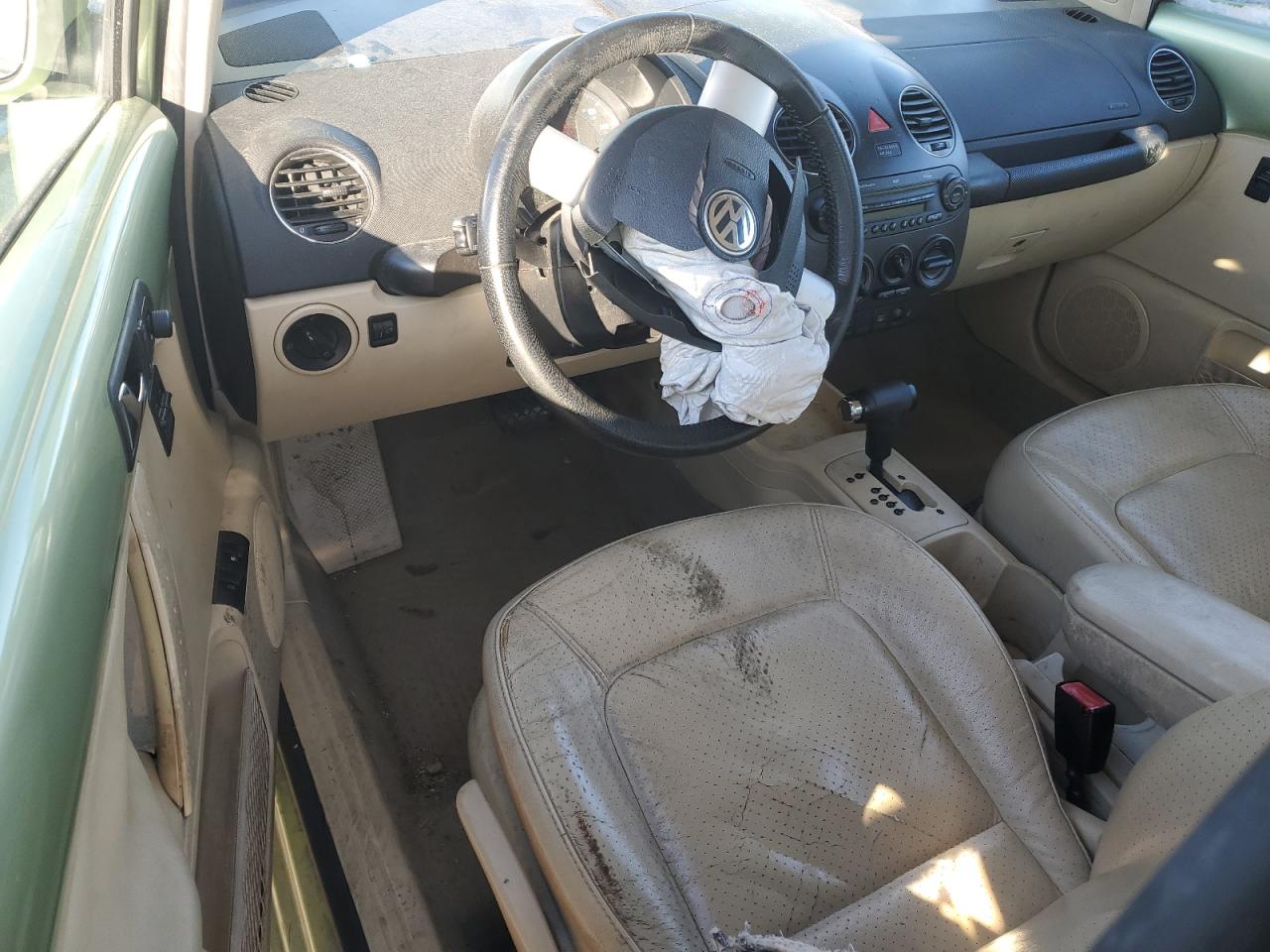 2007 Volkswagen New Beetle 2.5L Option Package 2 VIN: 3VWSW31C07M510905 Lot: 91816055