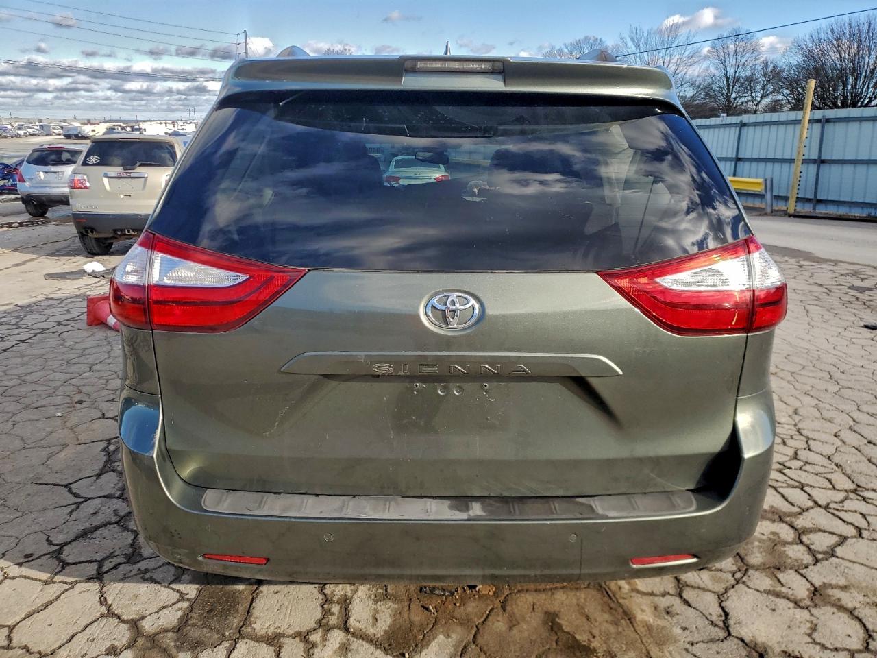 2019 Toyota Sienna Xle VIN: 5TDYZ3DC4KS984042 Lot: 94069745