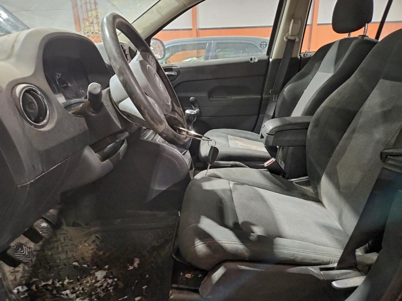 2017 Jeep Compass Sport VIN: 1C4NJCAA2HD187404 Lot: 95255045