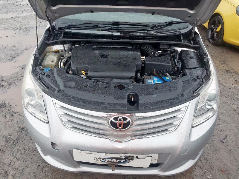 2012 TOYOTA AVENSIS 2.0 D-4D TR NAV 5DR