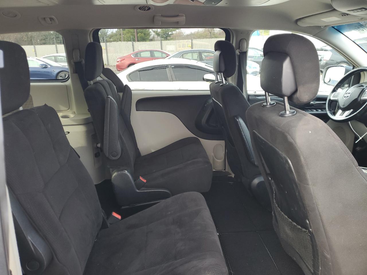 2011 Dodge Grand Caravan Crew VIN: 2D4RN5DG1BR749138 Lot: 92935415