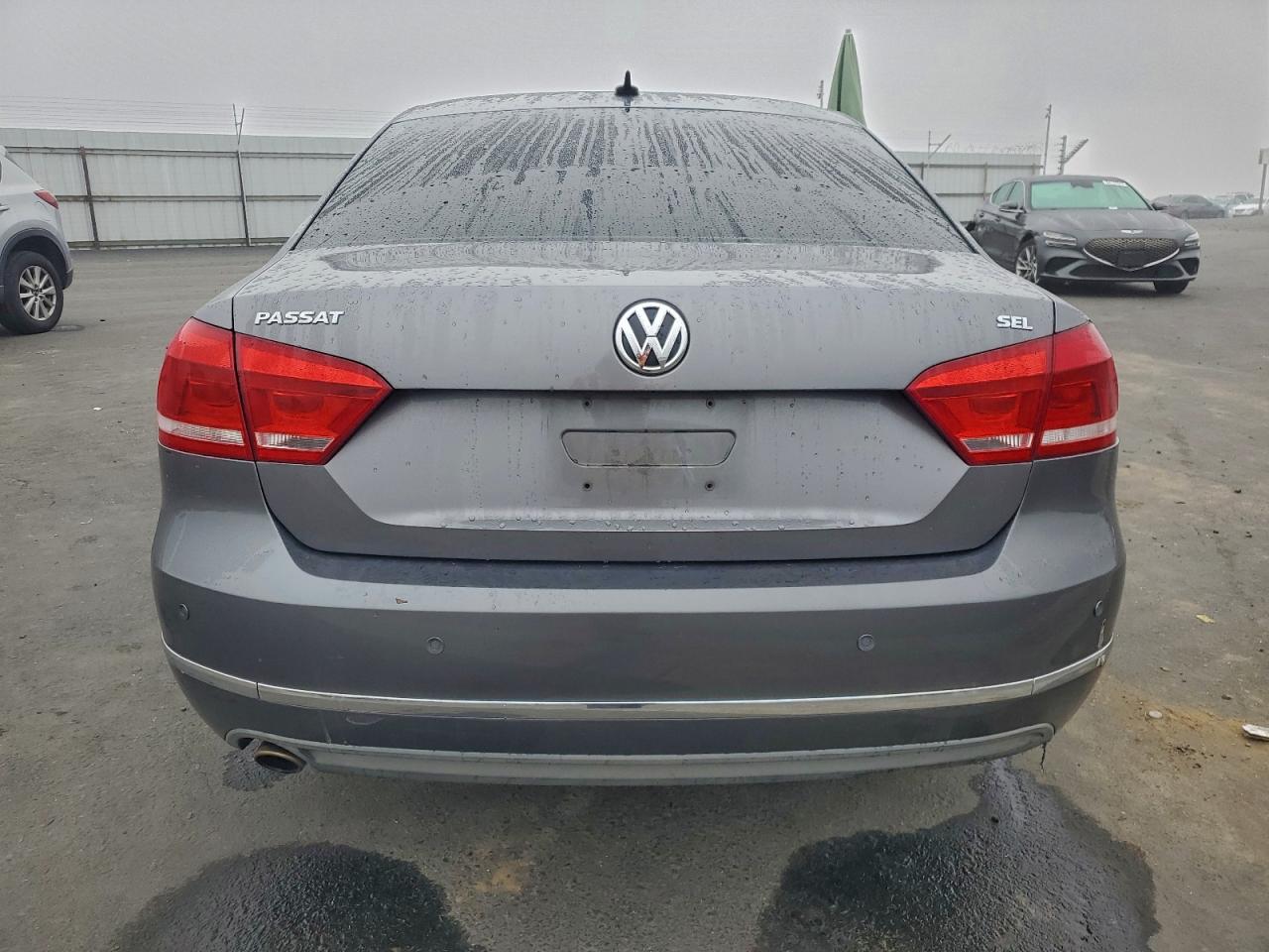 2012 Volkswagen Passat Sel VIN: 1VWCP7A36CC080835 Lot: 94231915