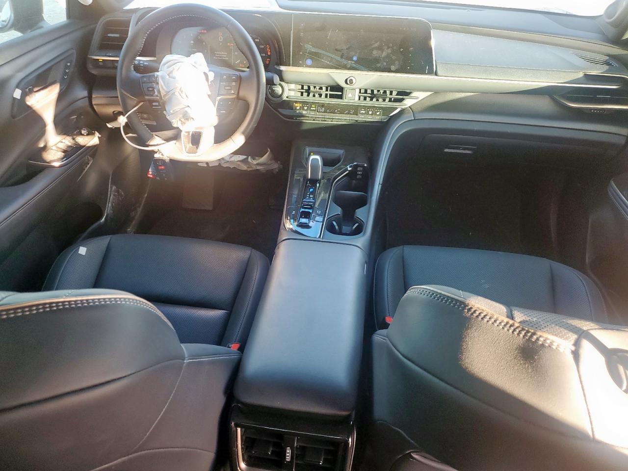 2025 Toyota Crown Xle VIN: JTDAAAAF4S3037029 Lot: 92405215