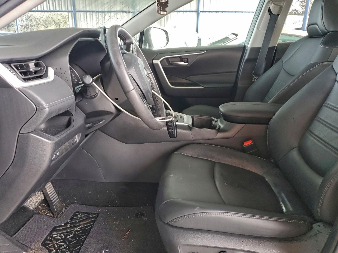 2022 Toyota Rav4 Xle Premium VIN: 2T3C1RFV3NW198786 Lot: 94460435