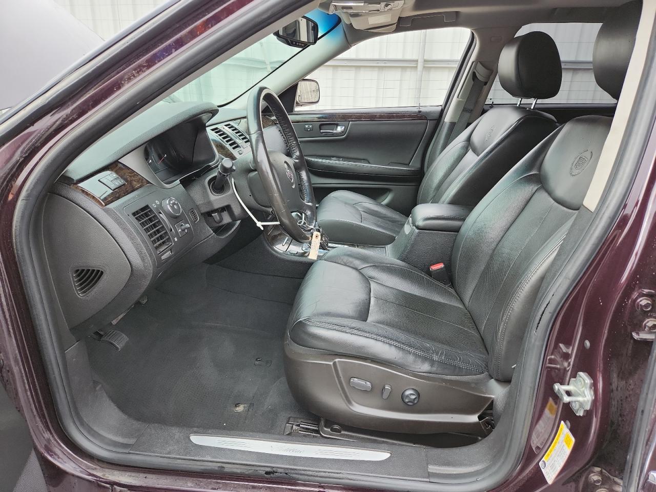 2008 Cadillac Dts VIN: 1G6KD57Y18U139731 Lot: 92872705