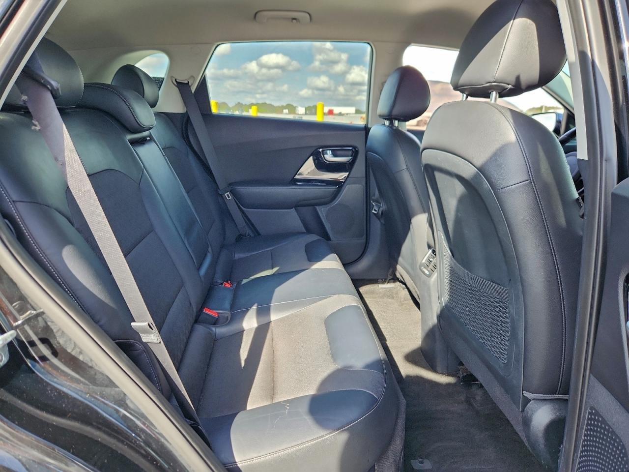 2017 Kia Niro Ex VIN: KNDCC3LC2H5070240 Lot: 94776265