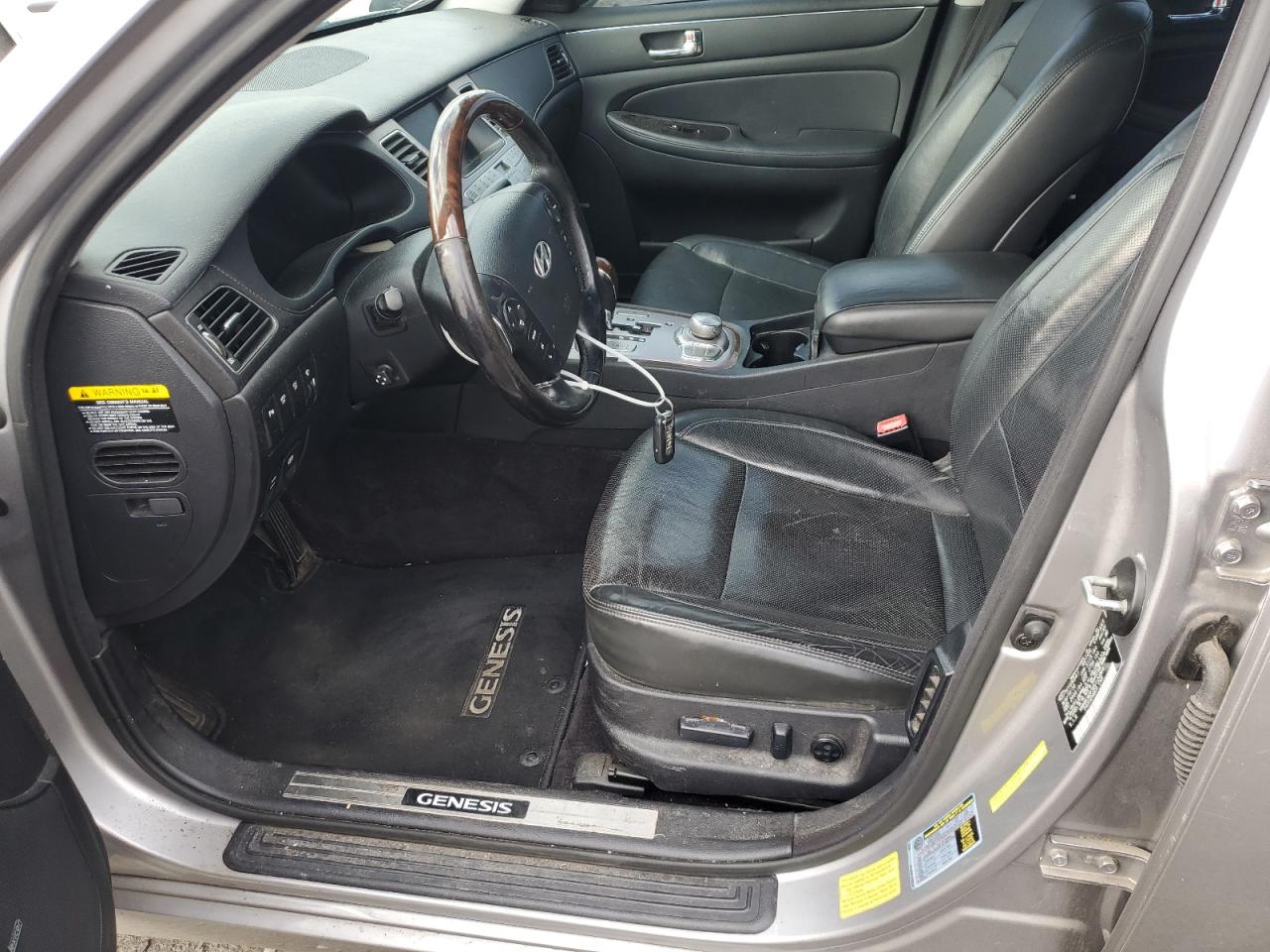 2011 Hyundai Genesis 4.6L VIN: KMHGC4DF5BU120864 Lot: 92681085