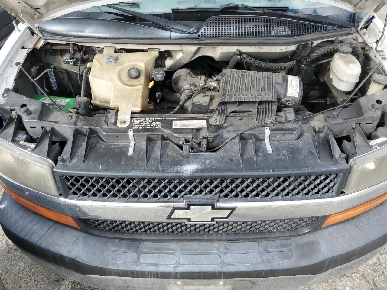 2005 Chevrolet Express G3500 VIN: 1GBJG31U151245883 Lot: 93100685