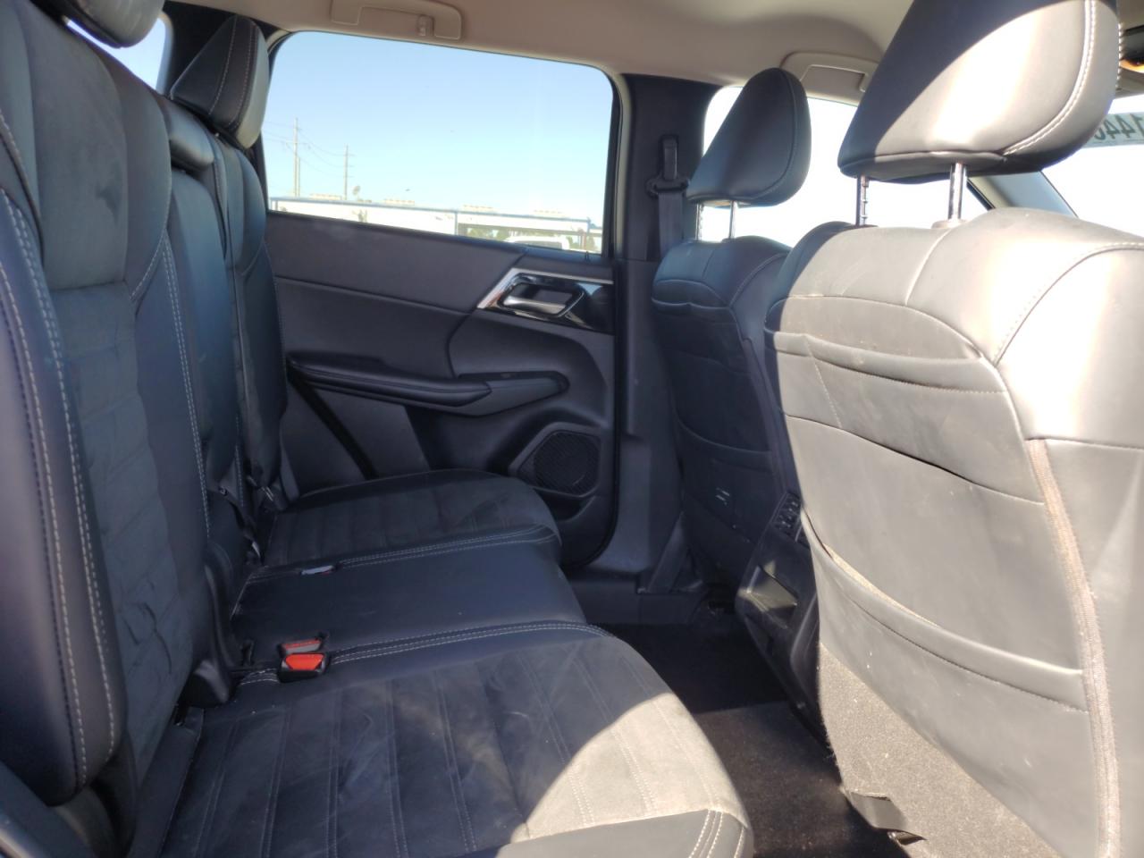 2024 Mitsubishi Outlander Se VIN: JA4J3VA82RZ045277 Lot: 91144665