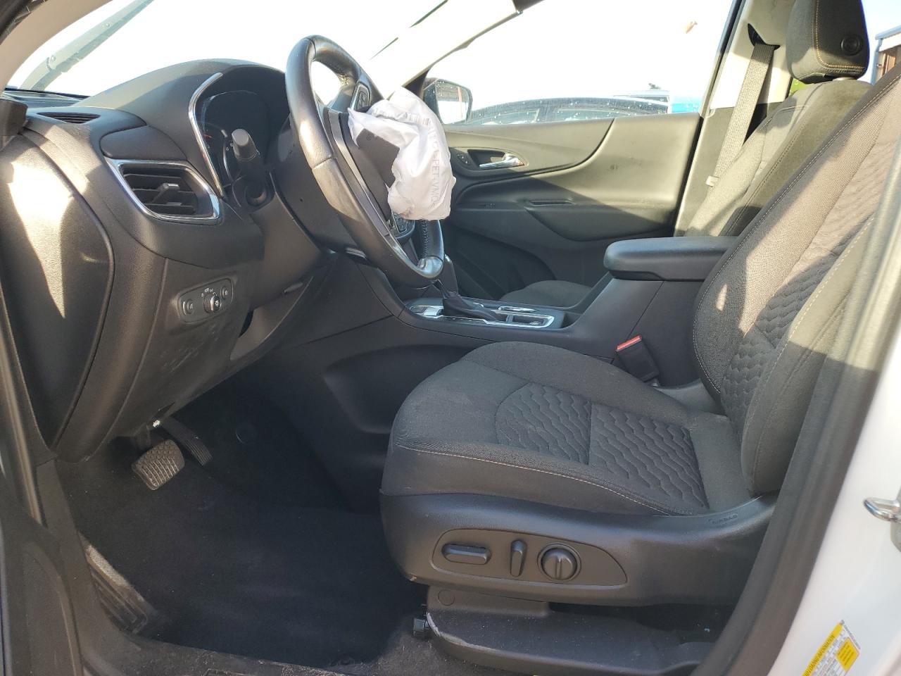 2020 Chevrolet Equinox Lt VIN: 2GNAXVEX2L6126074 Lot: 92596975