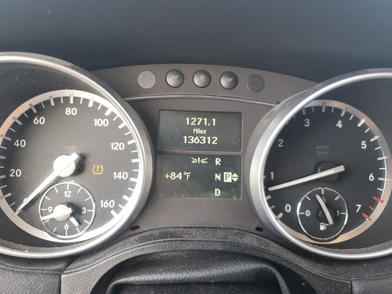 2011 Mercedes-Benz Gl 450 4Matic VIN: 4JGBF7BE0BA657897 Lot: 92487375