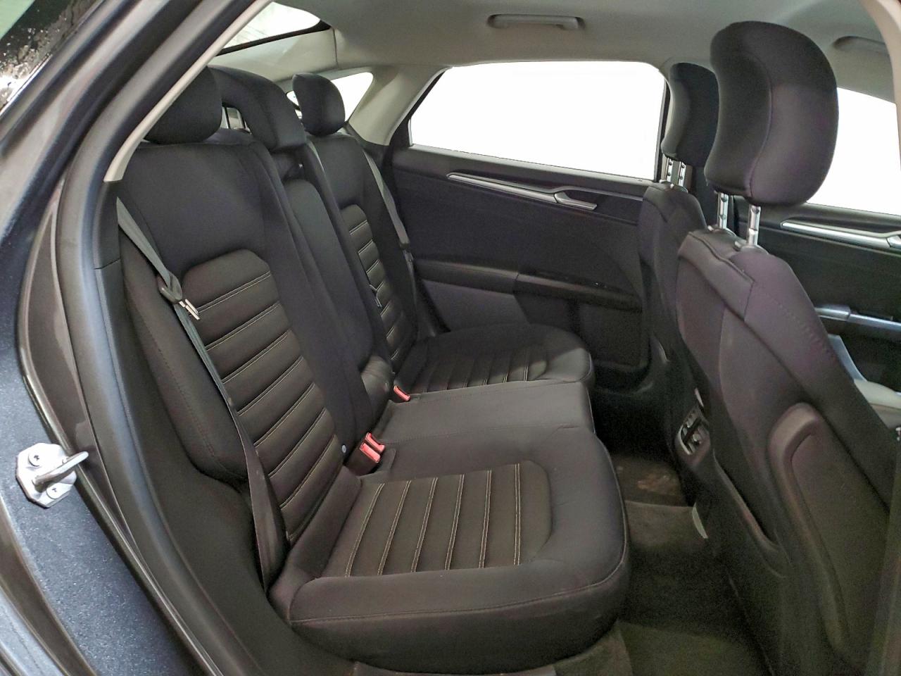 2015 Ford Fusion Se VIN: 1FA6P0H7XF5125774 Lot: 94089355