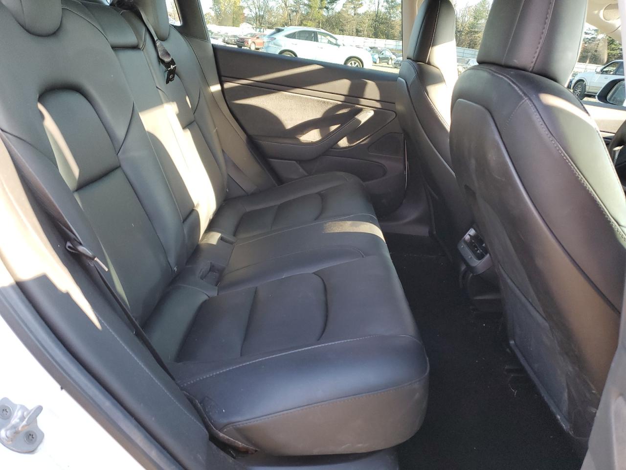 2020 Tesla Model 3 VIN: 5YJ3E1EC1LF586981 Lot: 89664495