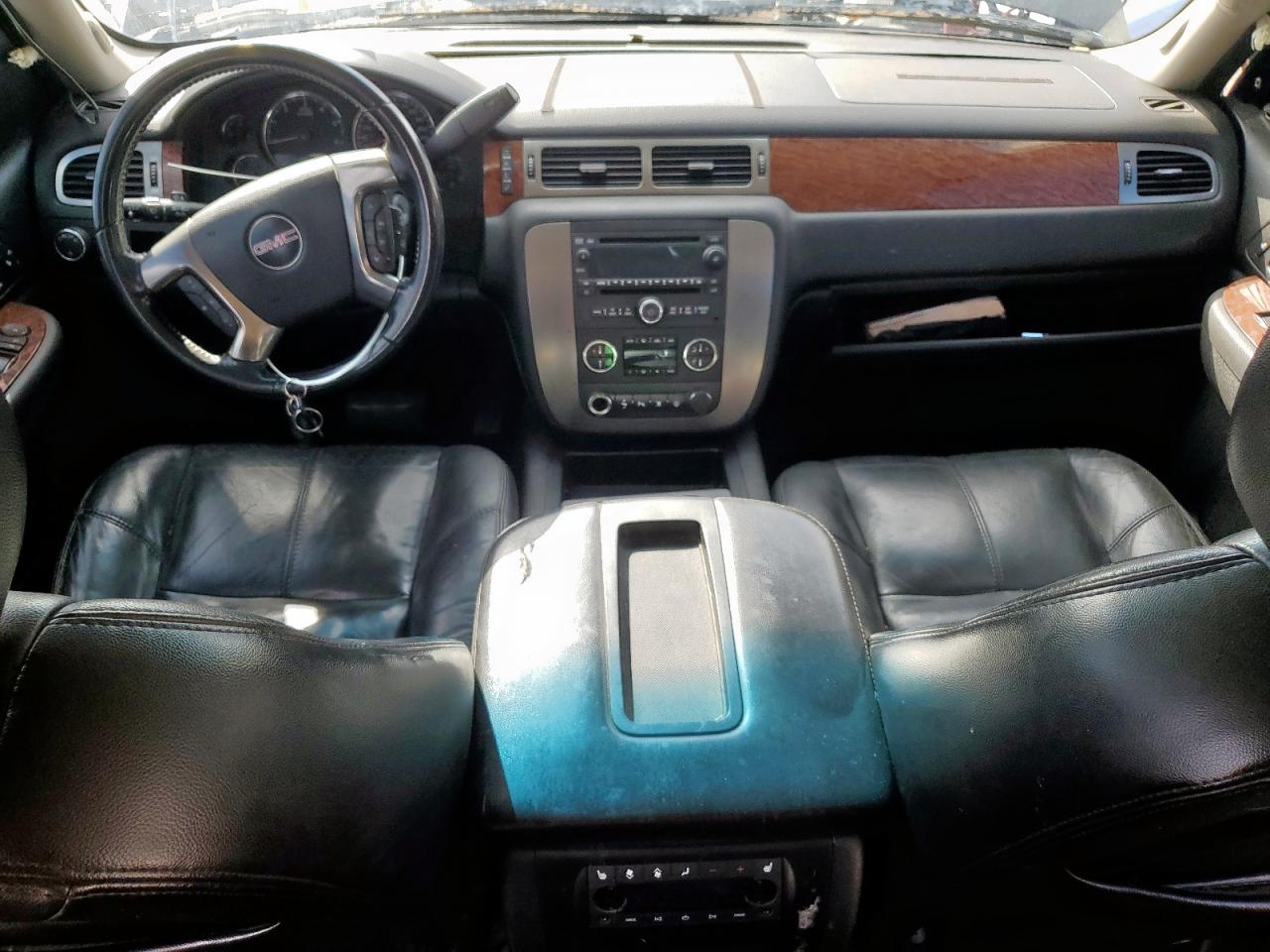 2007 GMC Yukon VIN: 1GKFC130X7R186711 Lot: 92330815