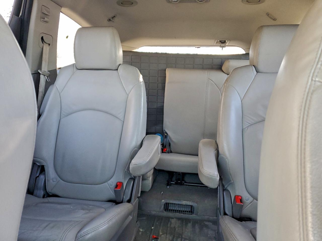 2011 Chevrolet Traverse Lt VIN: 1GNKRJED2BJ175998 Lot: 93653795