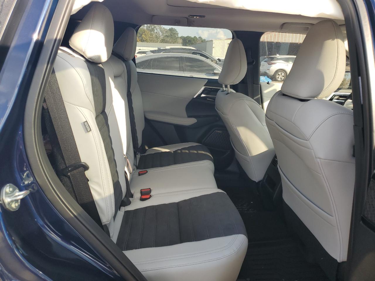 2025 Mitsubishi Outlander Se VIN: JA4J3VA81SZ053103 Lot: 93224775