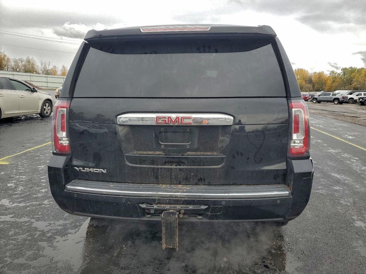 2017 GMC Yukon Denali VIN: 1GKS2CKJ8HR123681 Lot: 94315125