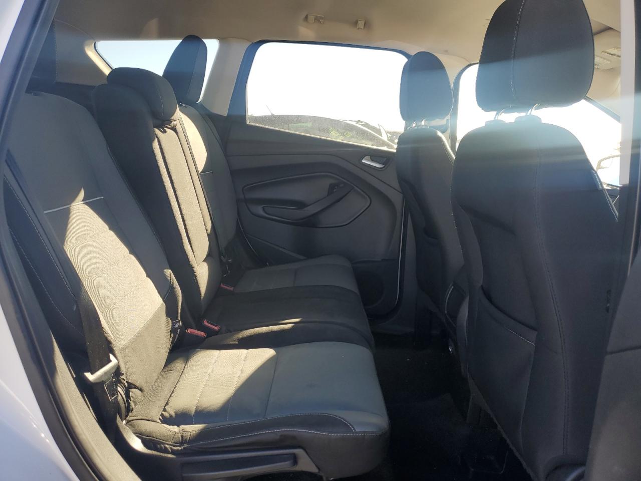 2015 Ford Escape Se VIN: 1FMCU0GX9FUA07028 Lot: 92152485