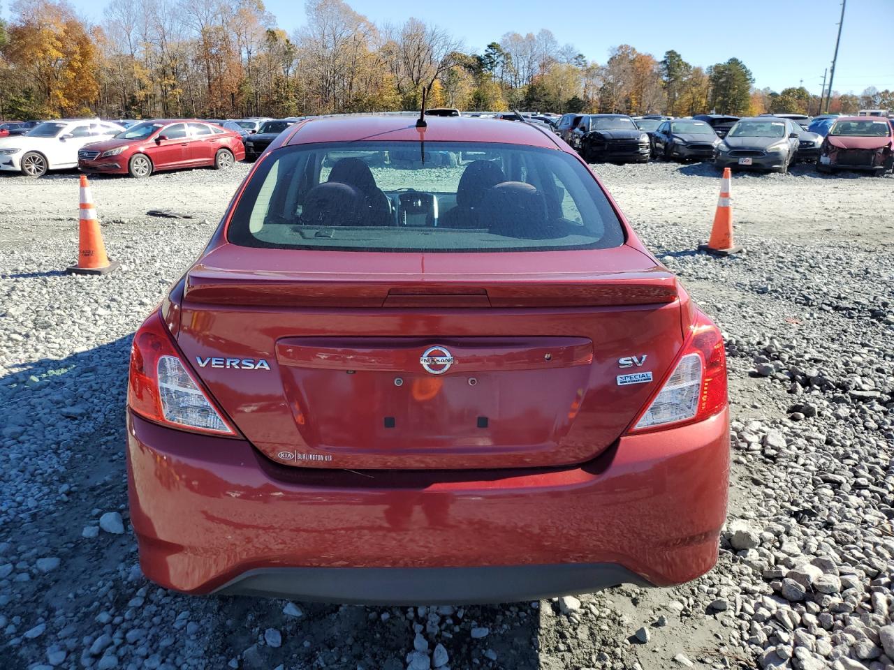 2018 Nissan Versa S VIN: 3N1CN7AP3JL879195 Lot: 90891465