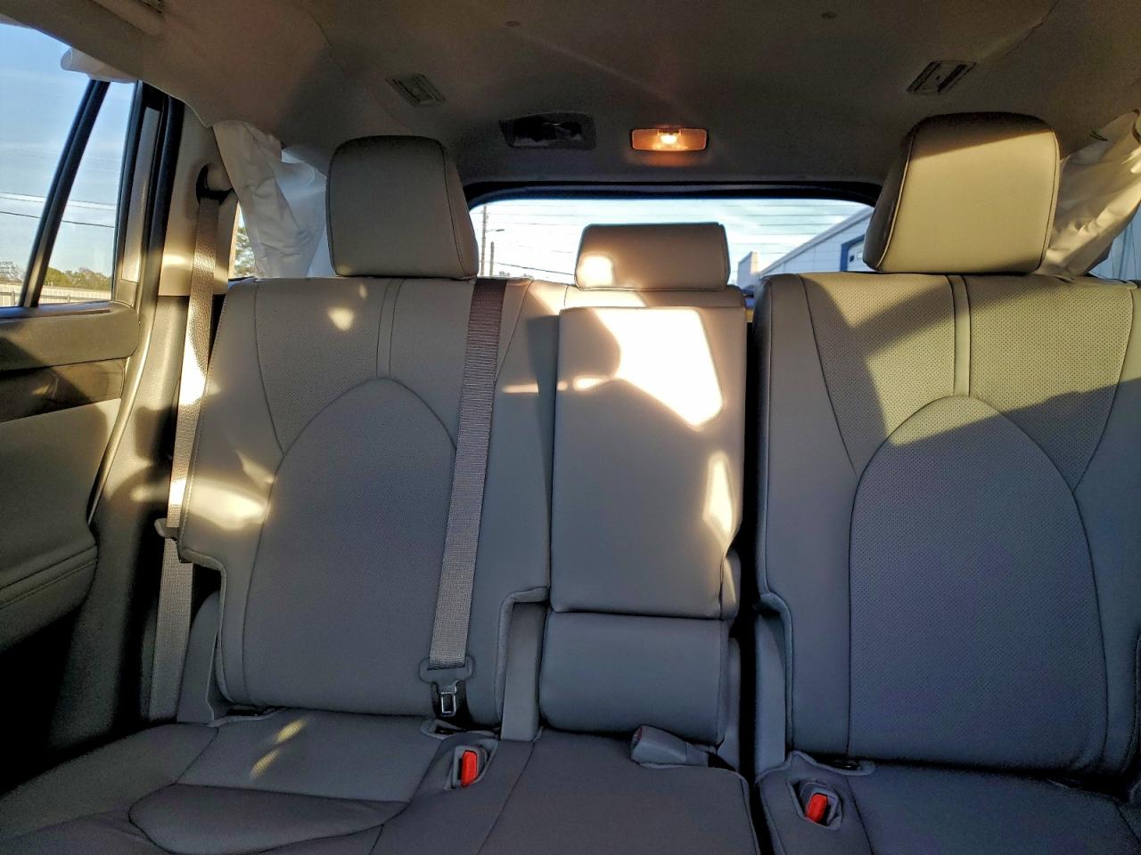 2025 Toyota Highlander Le VIN: 5TDKDRAH2SS556896 Lot: 94498085