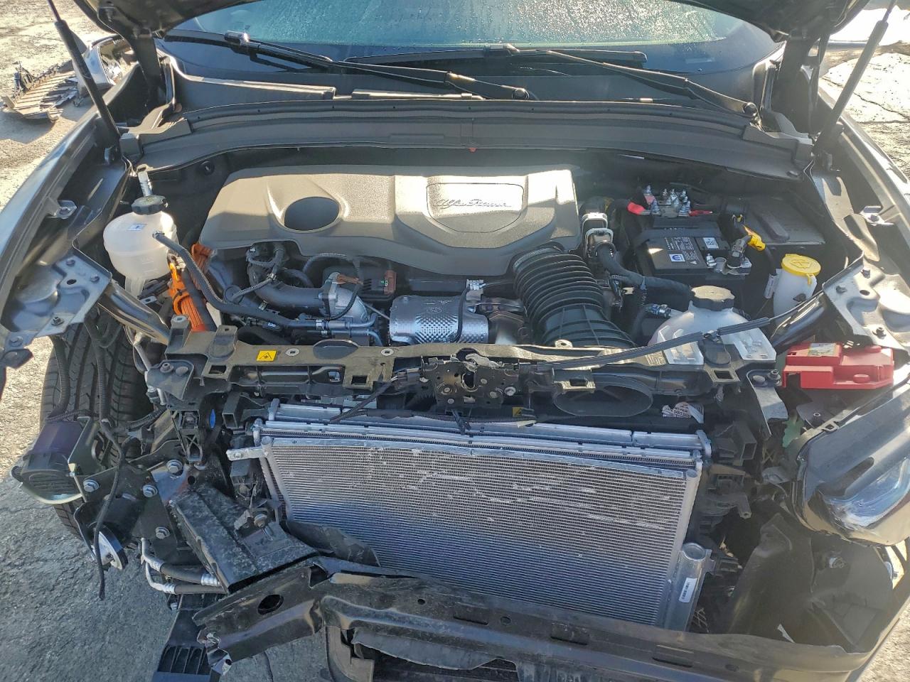 2025 Alfa Romeo Tonale Base VIN: ZASPATAW2S3090502 Lot: 94304835