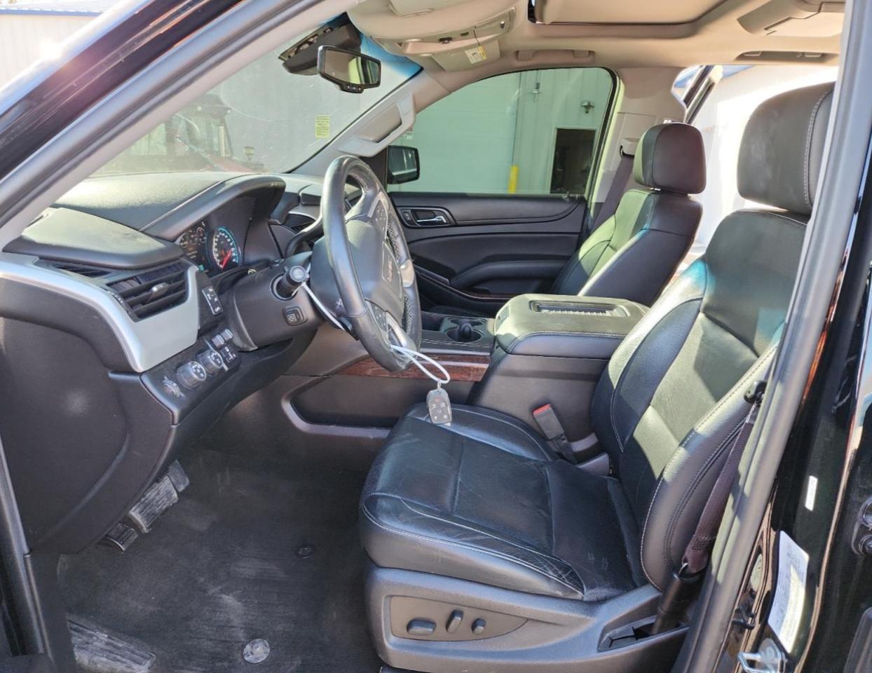 2017 GMC Yukon Xl K1500 Slt VIN: 1GKS2GKC2HR392641 Lot: 91613885