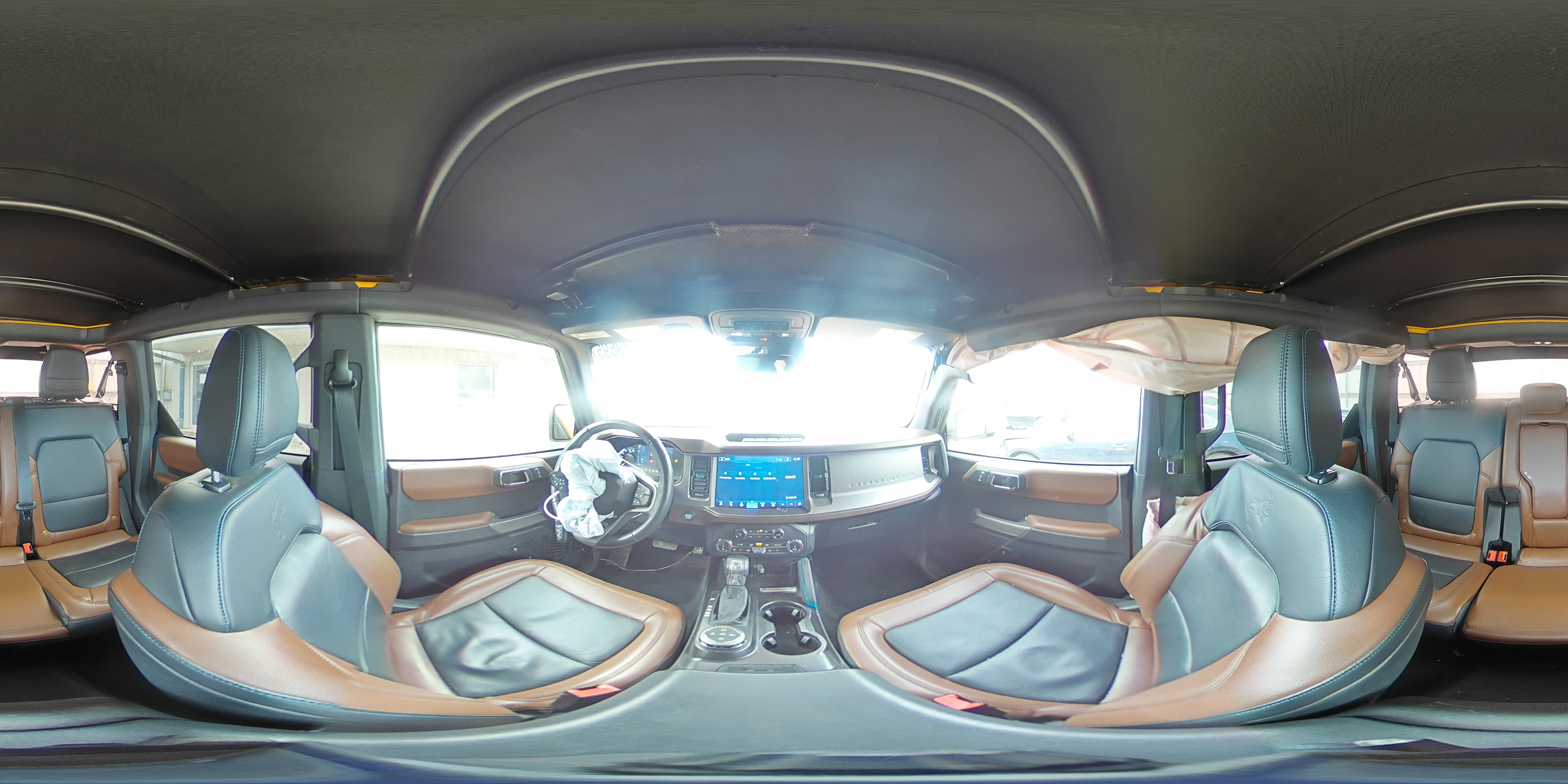 2022 Ford Bronco Base VIN: 1FMEE5DP0NLB51868 Lot: 92489695