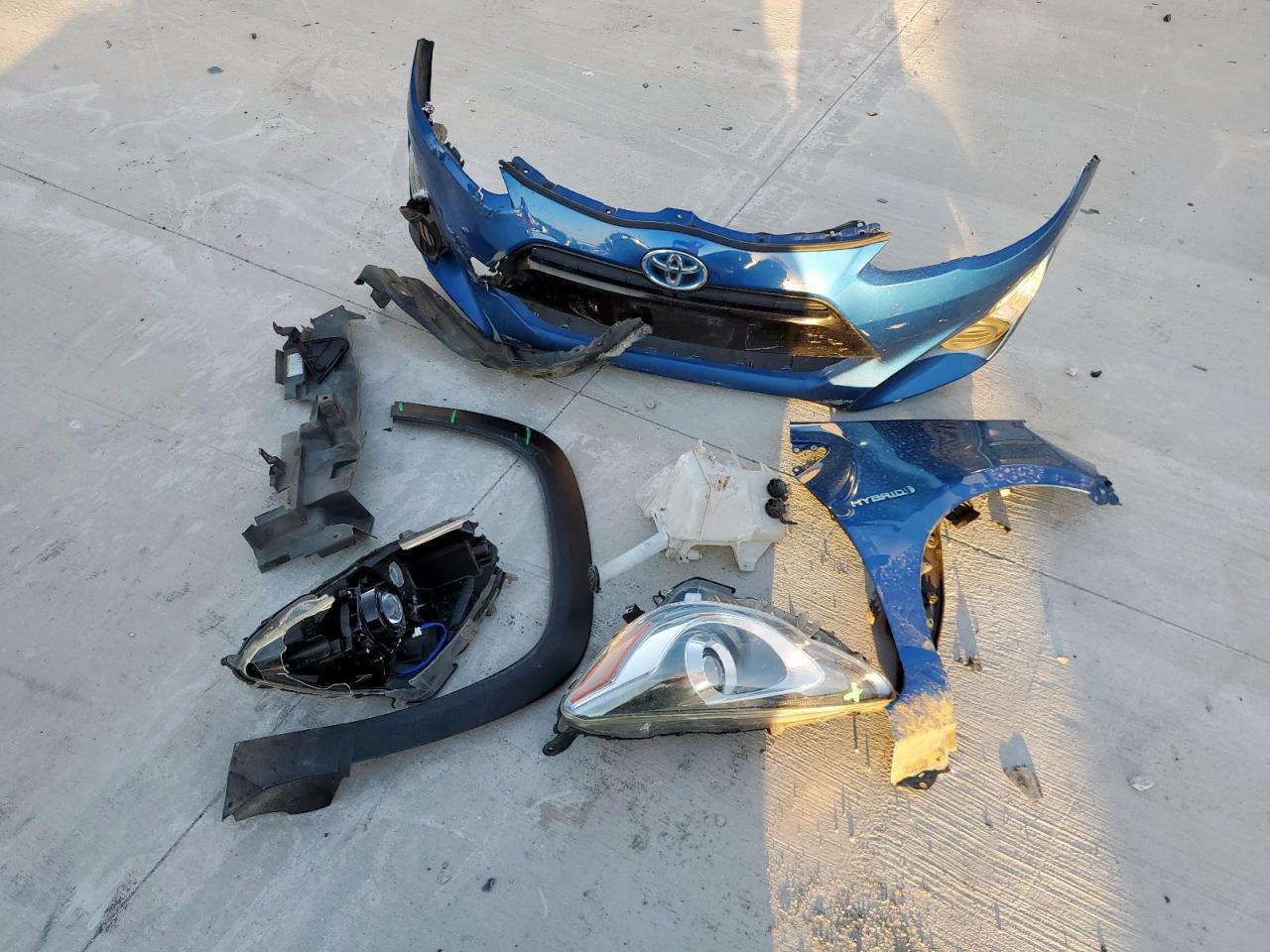 2015 Toyota Prius C VIN: JTDKDTB35F1108929 Lot: 91283205