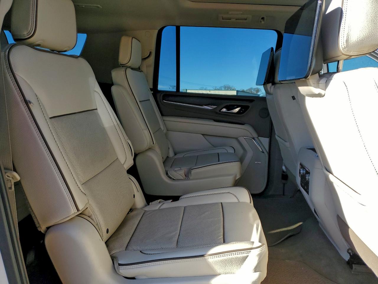 2021 GMC Yukon Xl Denali VIN: 1GKS2JKL0MR140748 Lot: 94237085