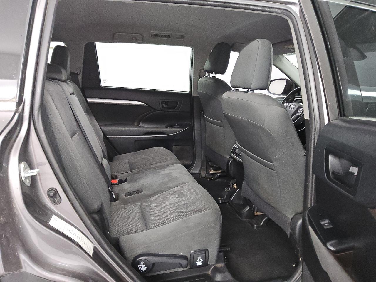 2019 Toyota Highlander Le VIN: 5TDZZRFH2KS289364 Lot: 91589825