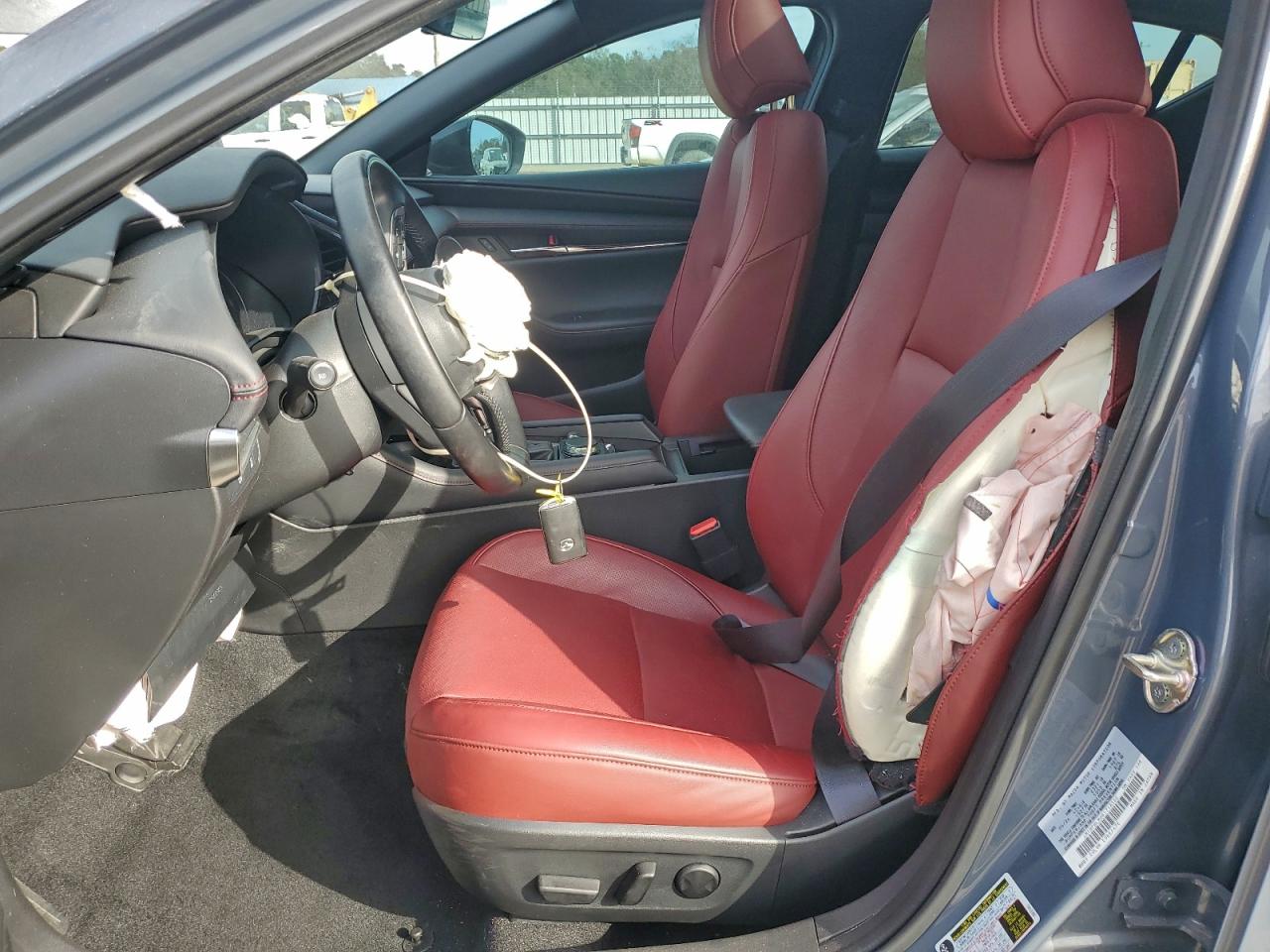 2024 Mazda 3 Preferred VIN: JM1BPBLM6R1718562 Lot: 93433675