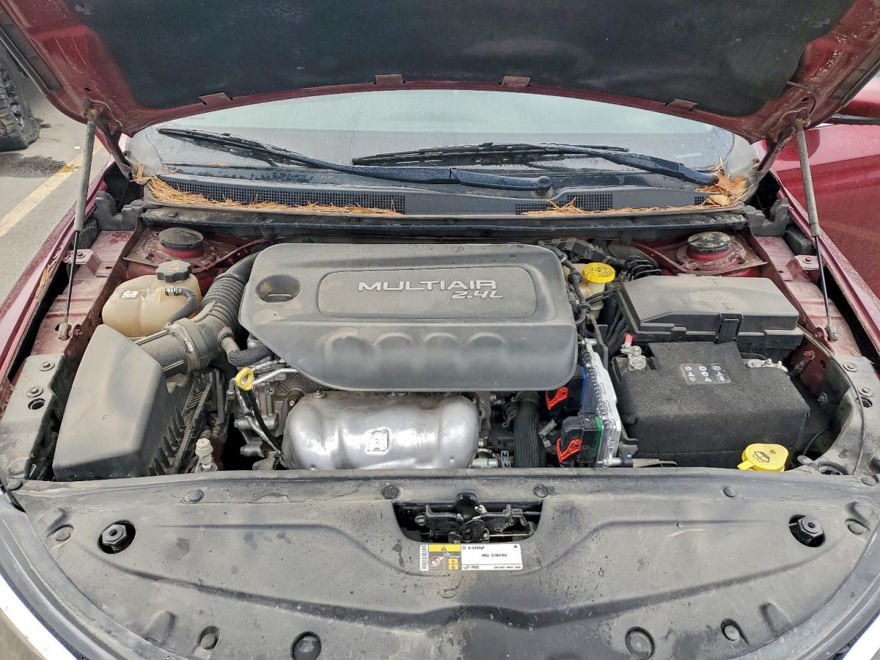 2015 Chrysler 200 Limited VIN: 1C3CCCAB3FN724187 Lot: 93882725