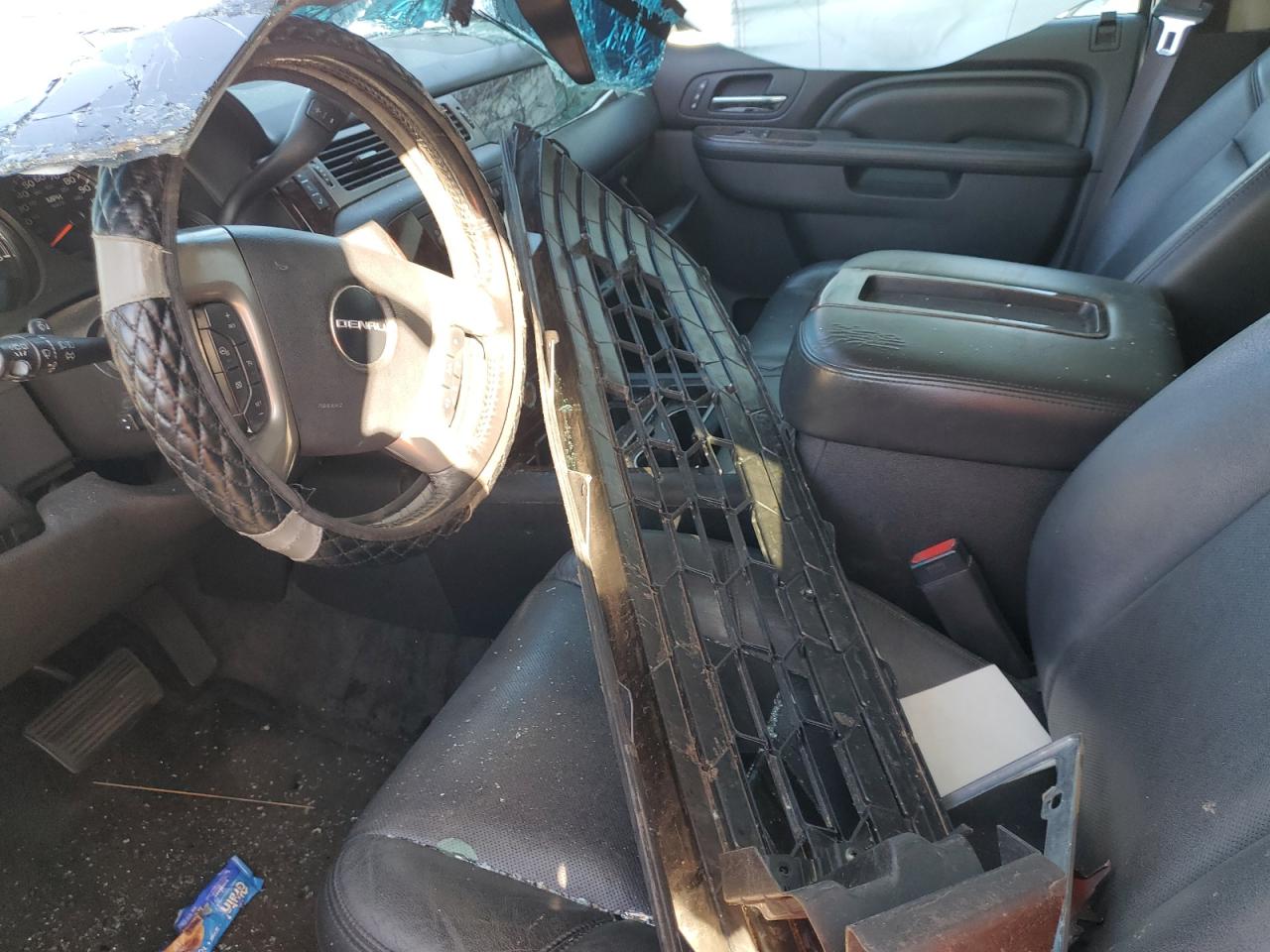 2014 GMC Yukon Xl Denali VIN: 1GKS2MEF1ER140038 Lot: 91318595