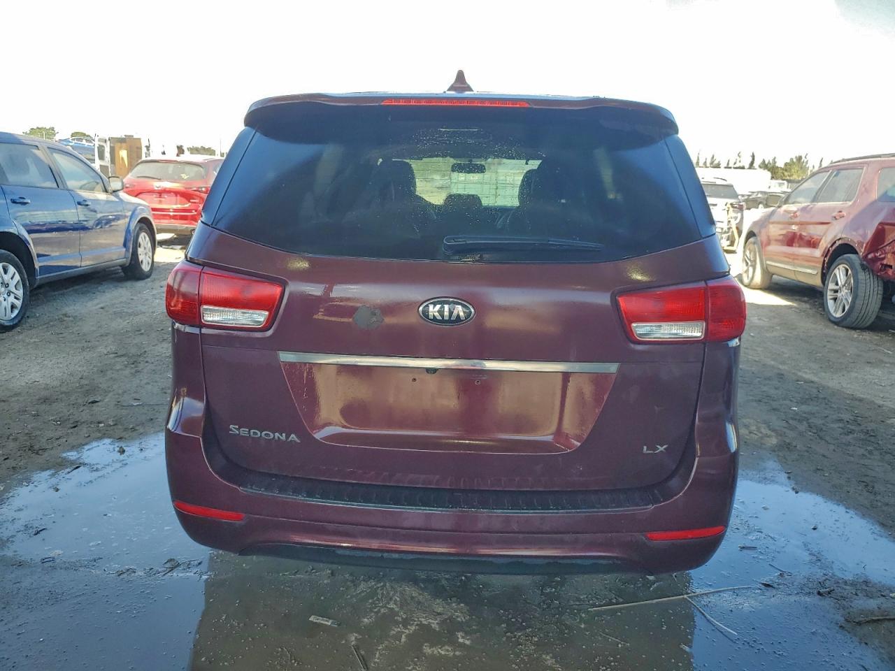 2017 Kia Sedona Lx VIN: KNDMB5C11H6218048 Lot: 93703975