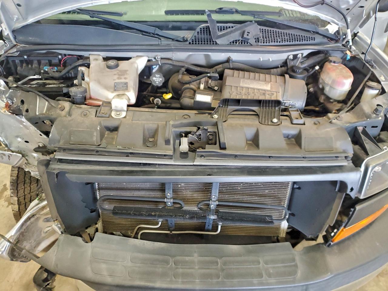 2017 GMC Savana G2500 VIN: 1GTW7AFG4H1102729 Lot: 93951555