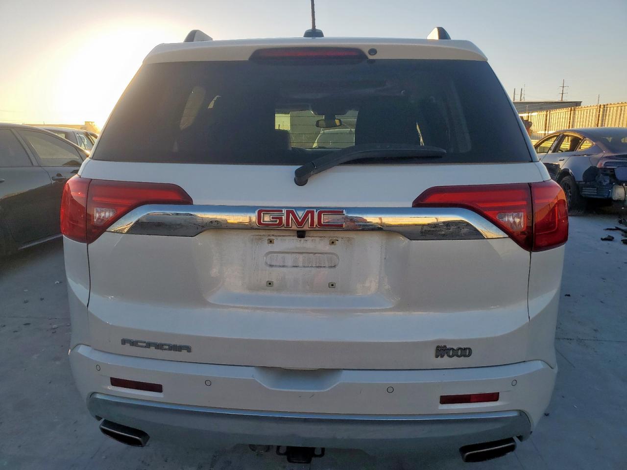 2018 GMC Acadia Denali VIN: 1GKKNPLS2JZ115085 Lot: 85518295