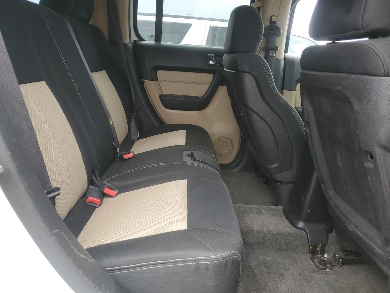 2006 Hummer H3 VIN: 5GTDN136268316060 Lot: 91209535