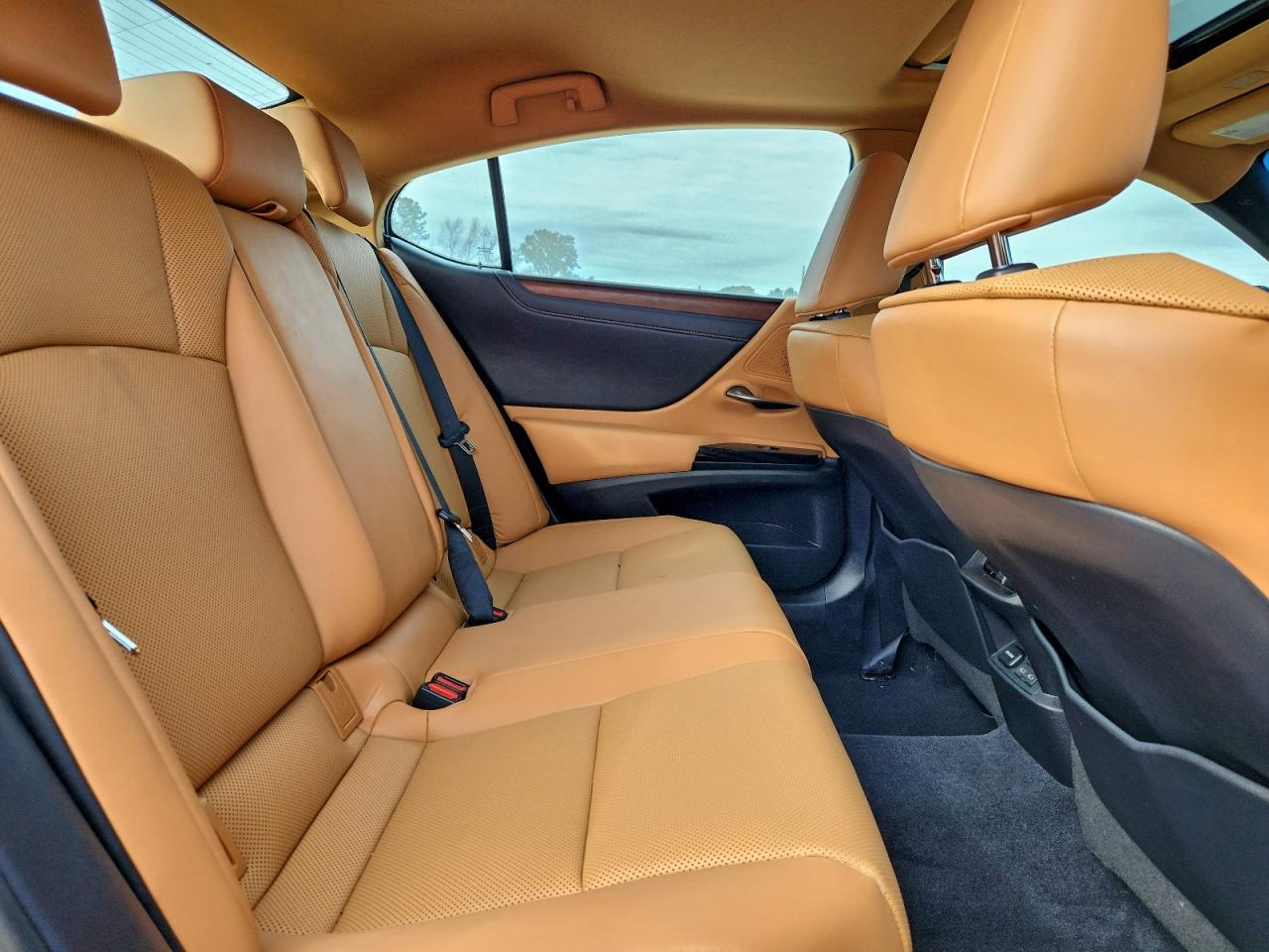 2022 Lexus Es 350 Base VIN: 58ADZ1B17NU127934 Lot: 94222805