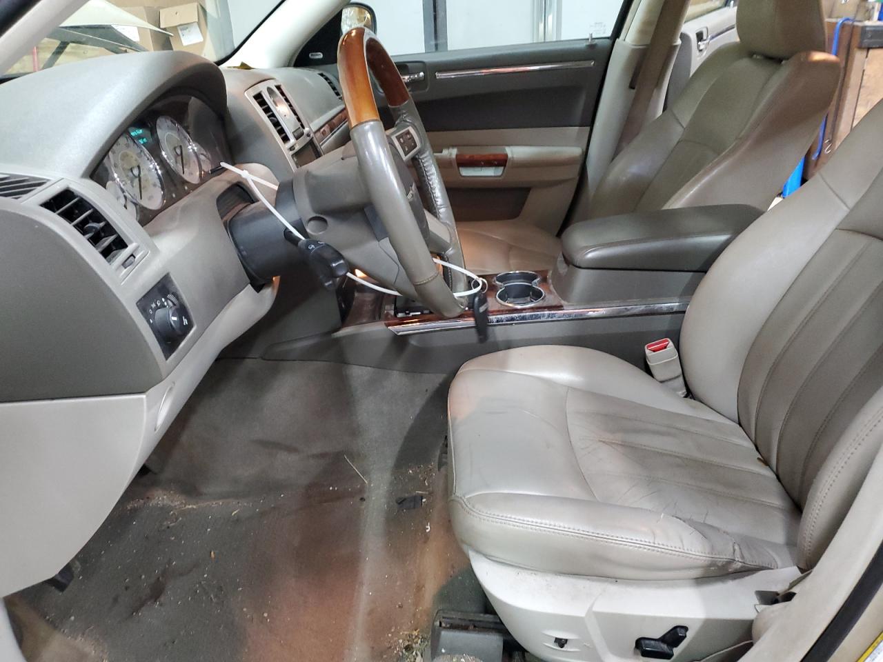 2010 Chrysler 300C VIN: 2C3CK6CT5AH194106 Lot: 92662315