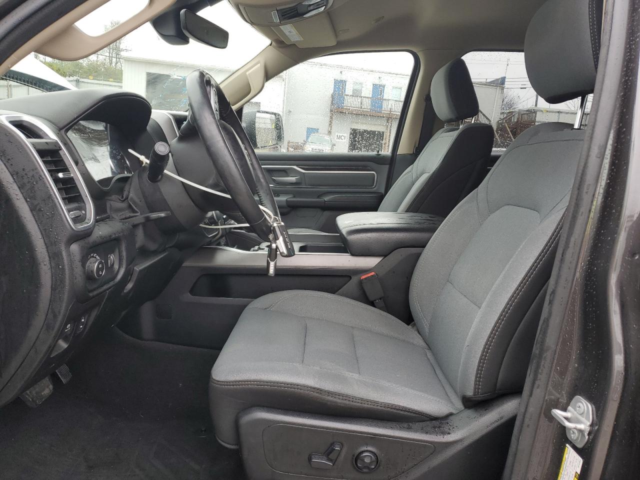 2020 Ram 1500 Big Horn/Lone Star VIN: 1C6SRFFT5LN167844 Lot: 92812885