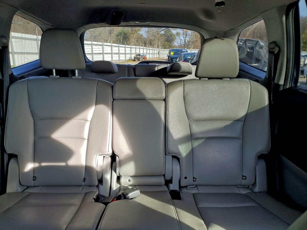 2016 Honda Pilot Touring VIN: 5FNYF6H9XGB082984 Lot: 94058495