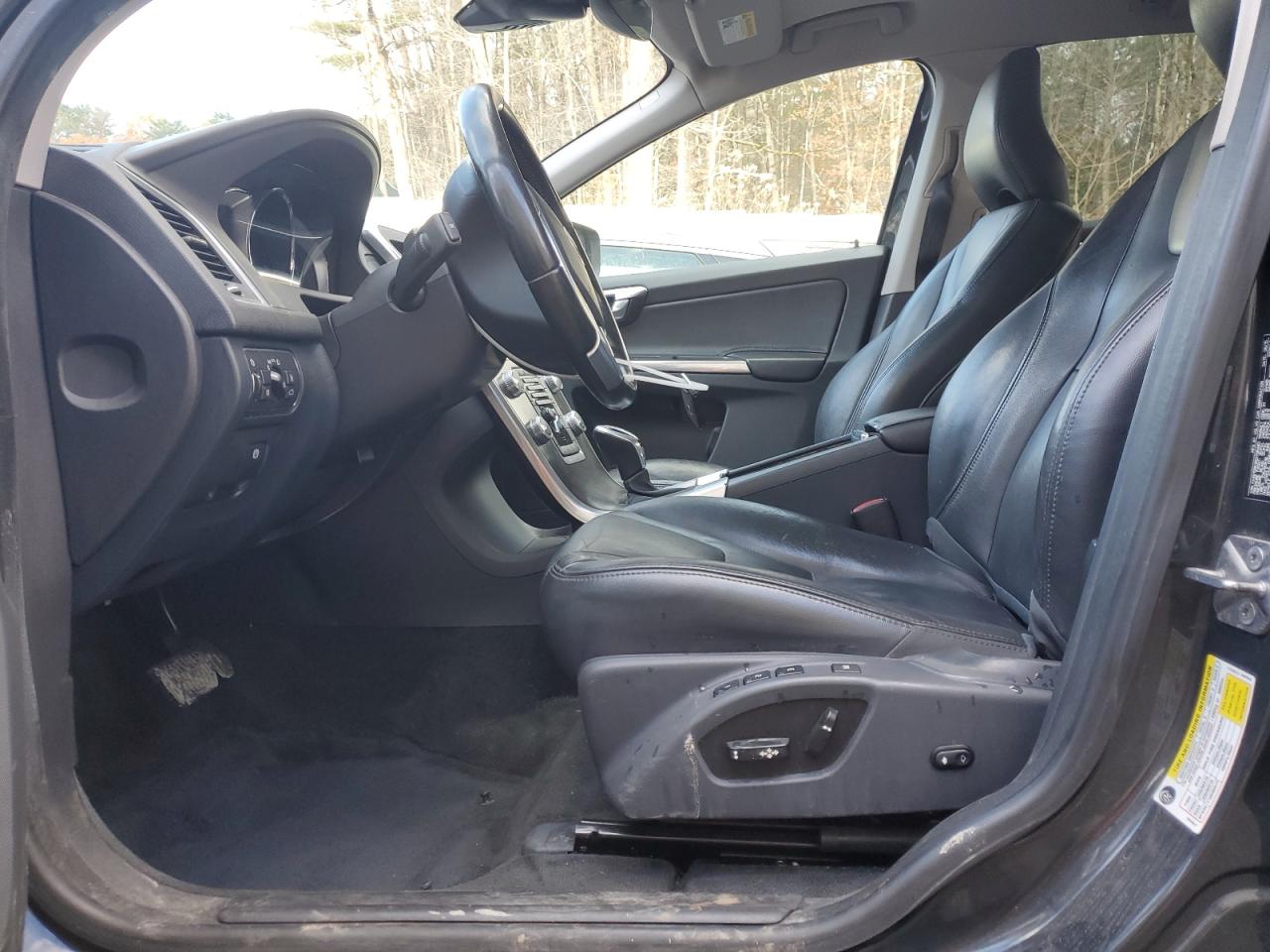 2016 Volvo Xc60 T5 Premier VIN: YV4612RK8G2796483 Lot: 91668455